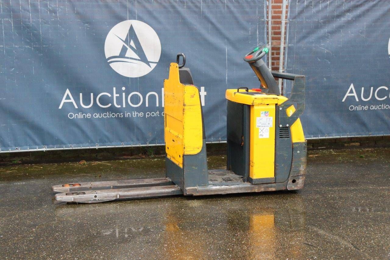 Pallet truck Jungheinrich ECE20 Electric 2000kg