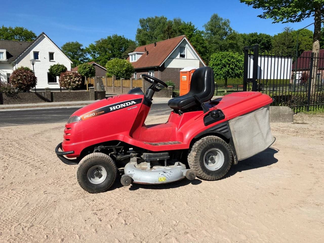 Riding Mower Honda 2620 Petrol 2004