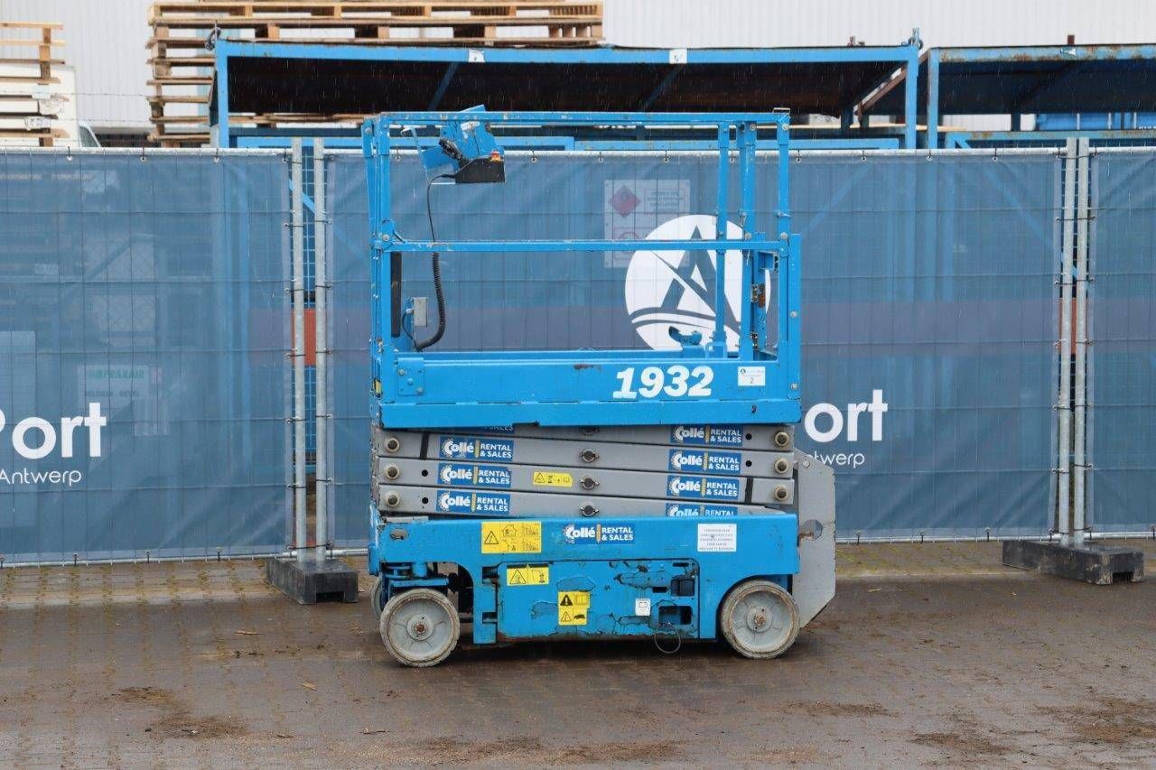 Scissor lift Genie GS1932 Electric 227kg 7.8m 2015