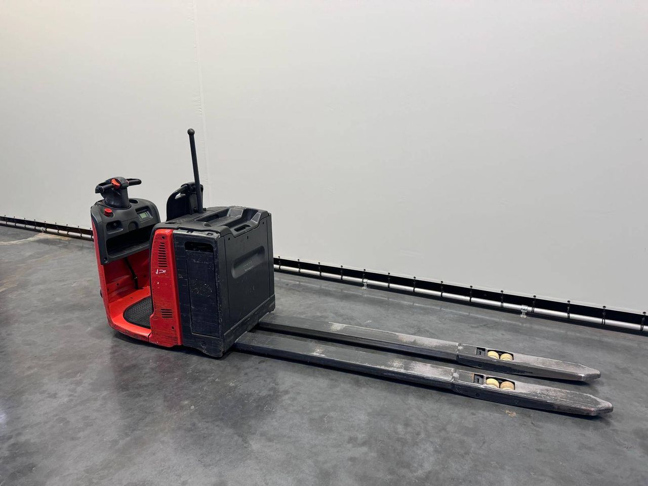 Order picker Linde N20 Electric 2000kg 2010 