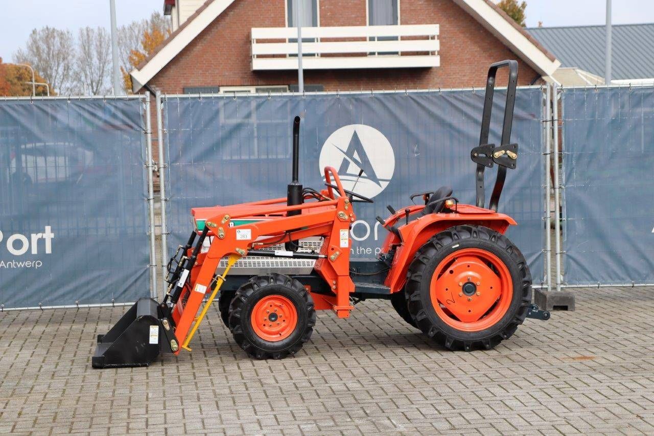 Mini tractor Kubota B1902D Diesel 19hp with Front Loader Refit