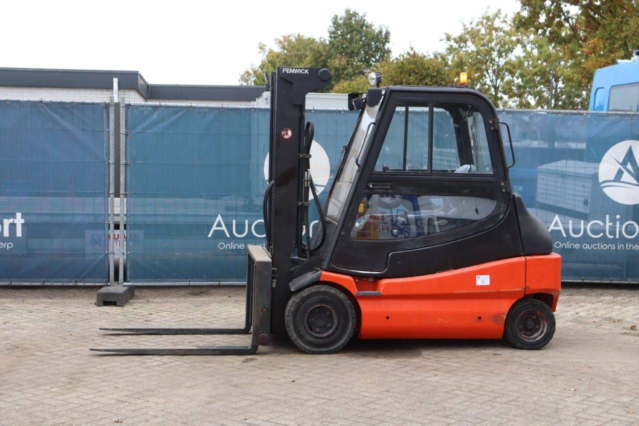 Carrello elevatore Fenwick-Linde E30/02 elettrico, 3000 kg, 3,21 m, anno 2008