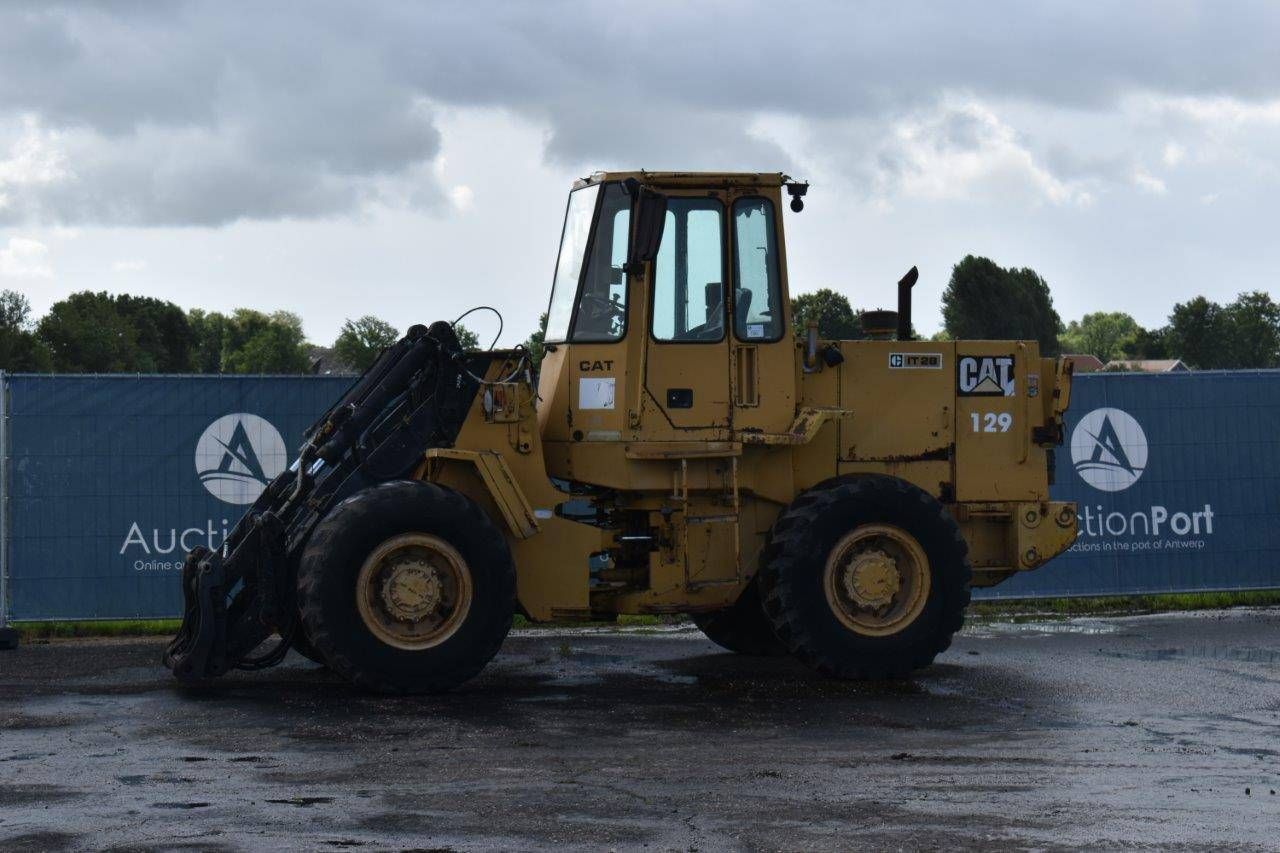 Wheel loader Cat IT28 Diesel