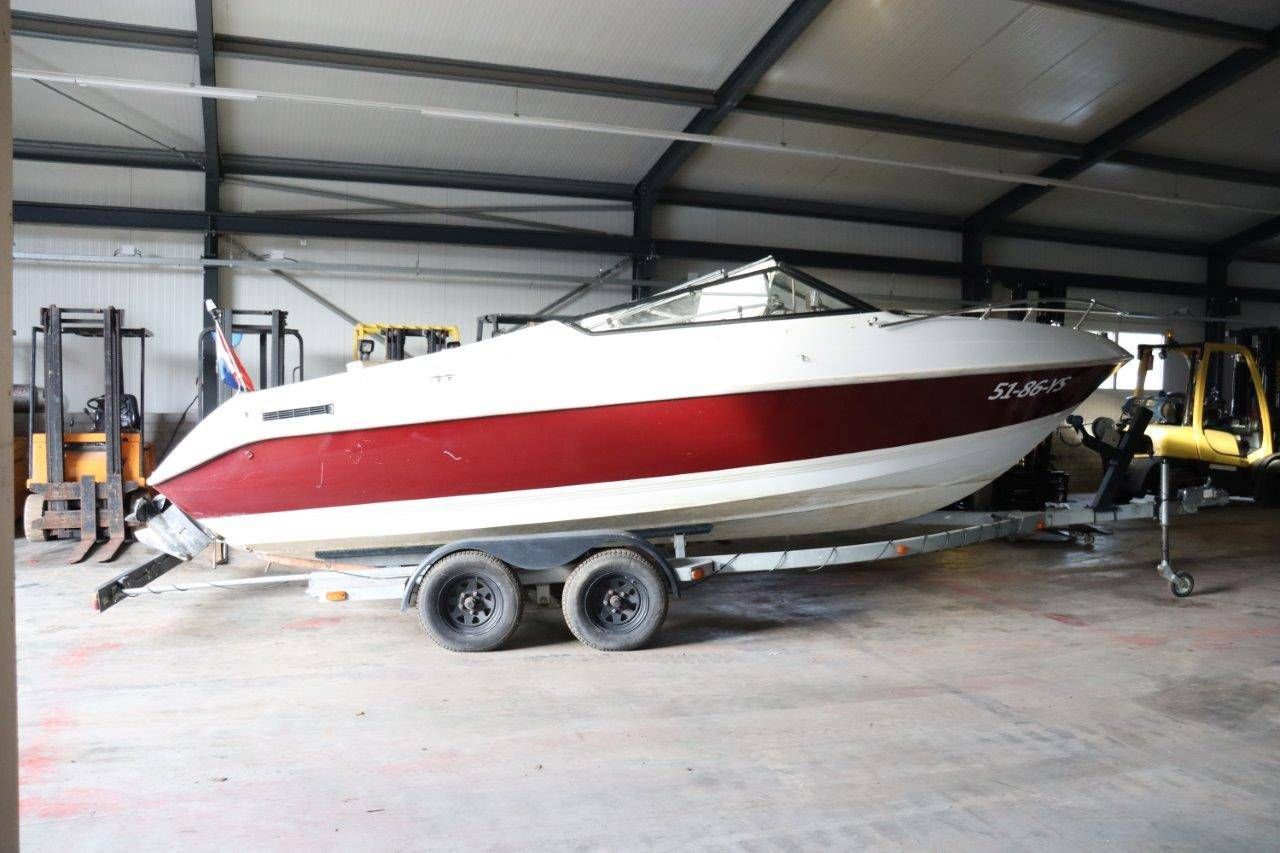 Speedboat Sunbird 51-86-YS Petrol 315hp with Trailer