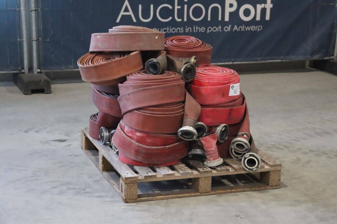 Lot of 19 fire hoses
