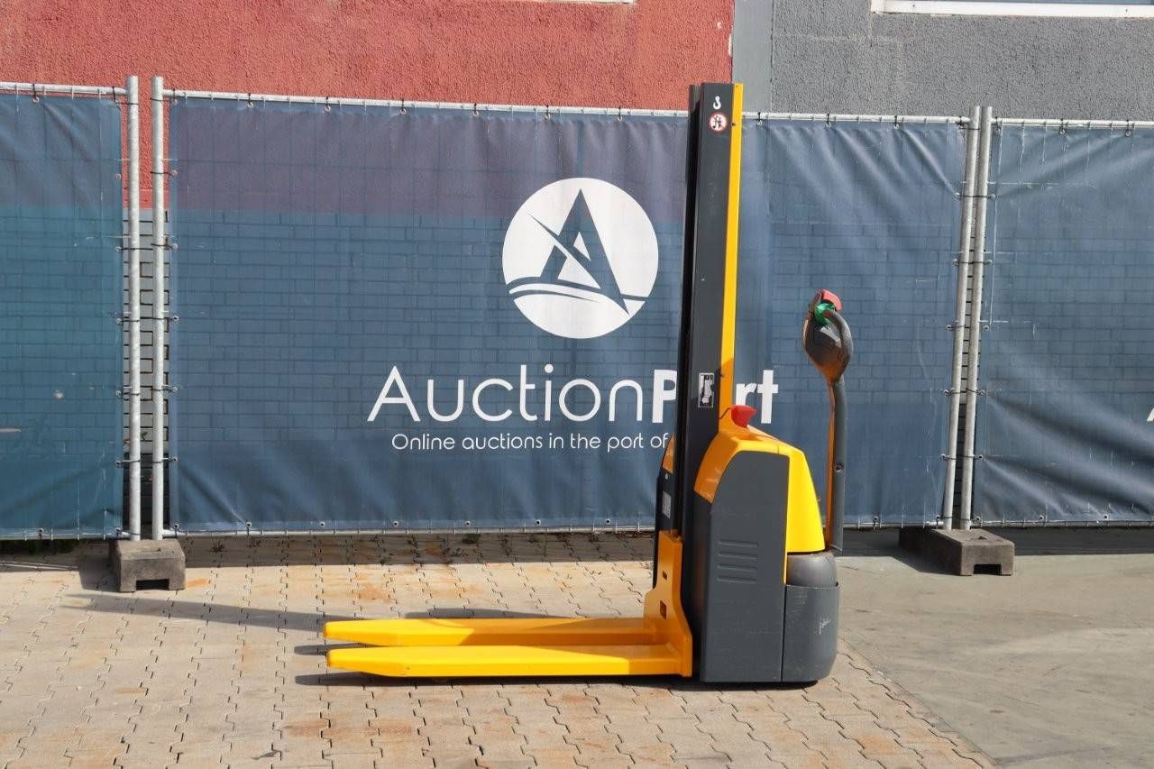 Stapelaar Jungheinrich EMC 110 Elektrisch 1000kg 1.54m 2012