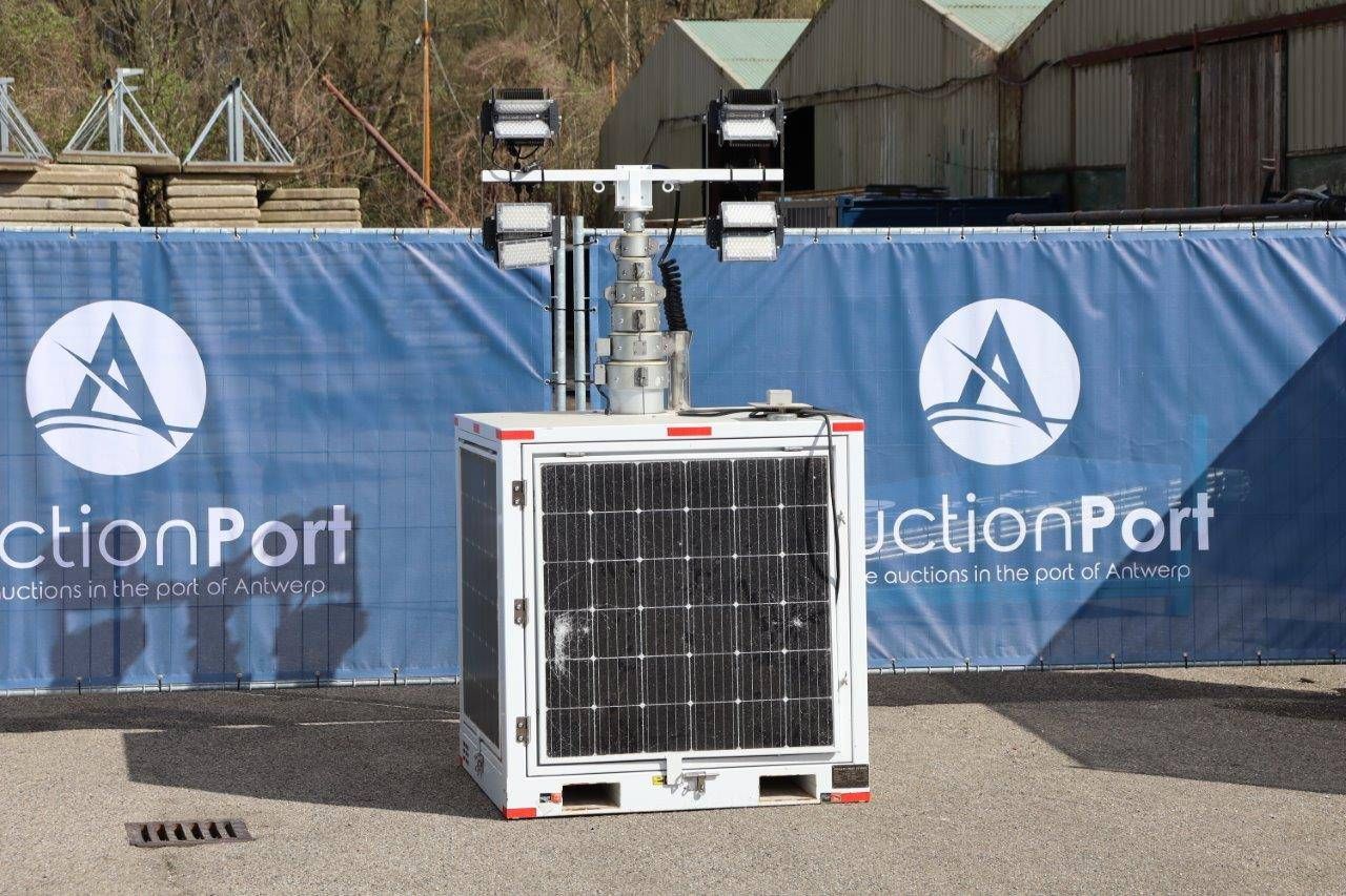 Solar powered light pole Hamburg Rental CLT-180 24V 7.5m