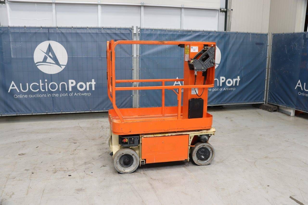 Mast lift JLG 1230ES Electric 230kg 5.6m 2013