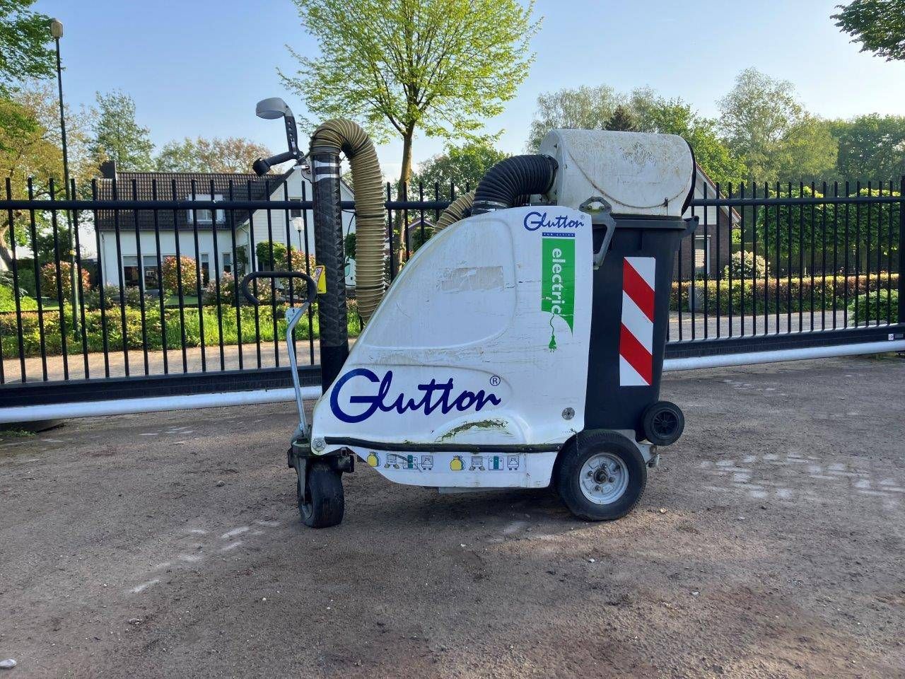 Glutton 2411 Electric Suction Machine