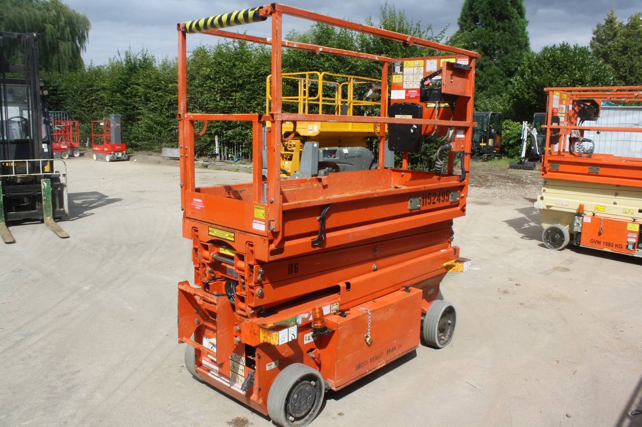 JLG R6 Electric Scissor Lift 7.64m 2015
