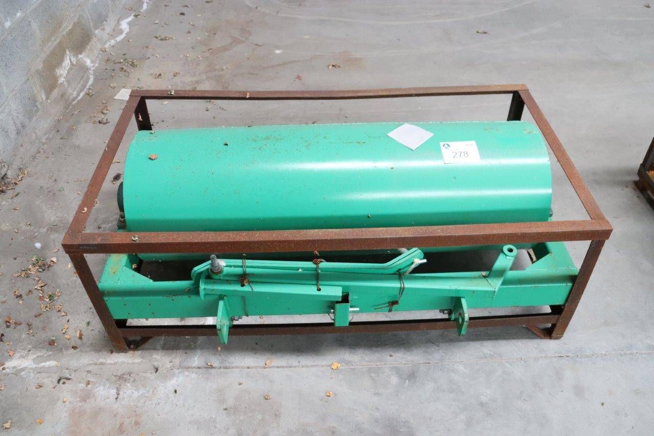 Towed Landroll