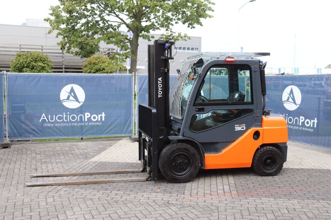 Forklift Toyota 02-8FDF30 Diesel 3000kg 3.7m 2020