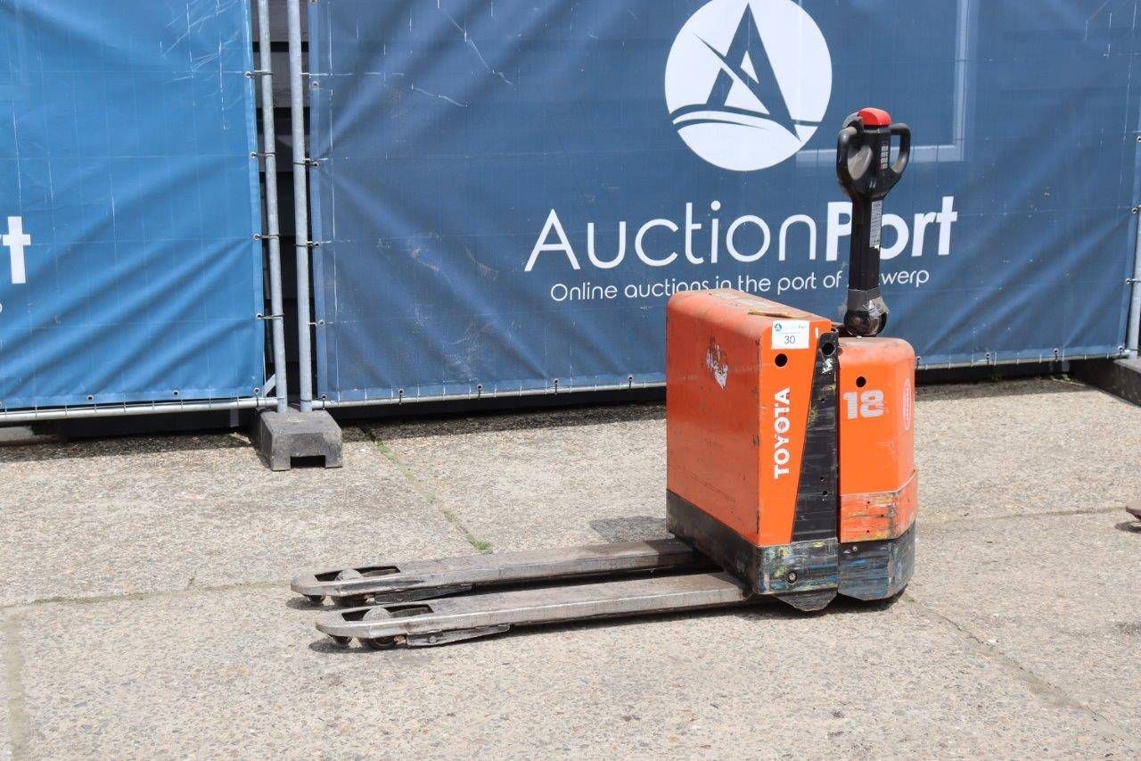 Pallet truck Toyota 7PM18 Electric 1800kg 2007