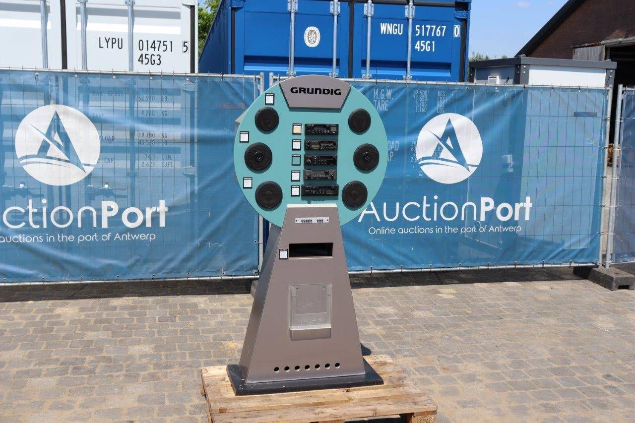 Radio en speaker display