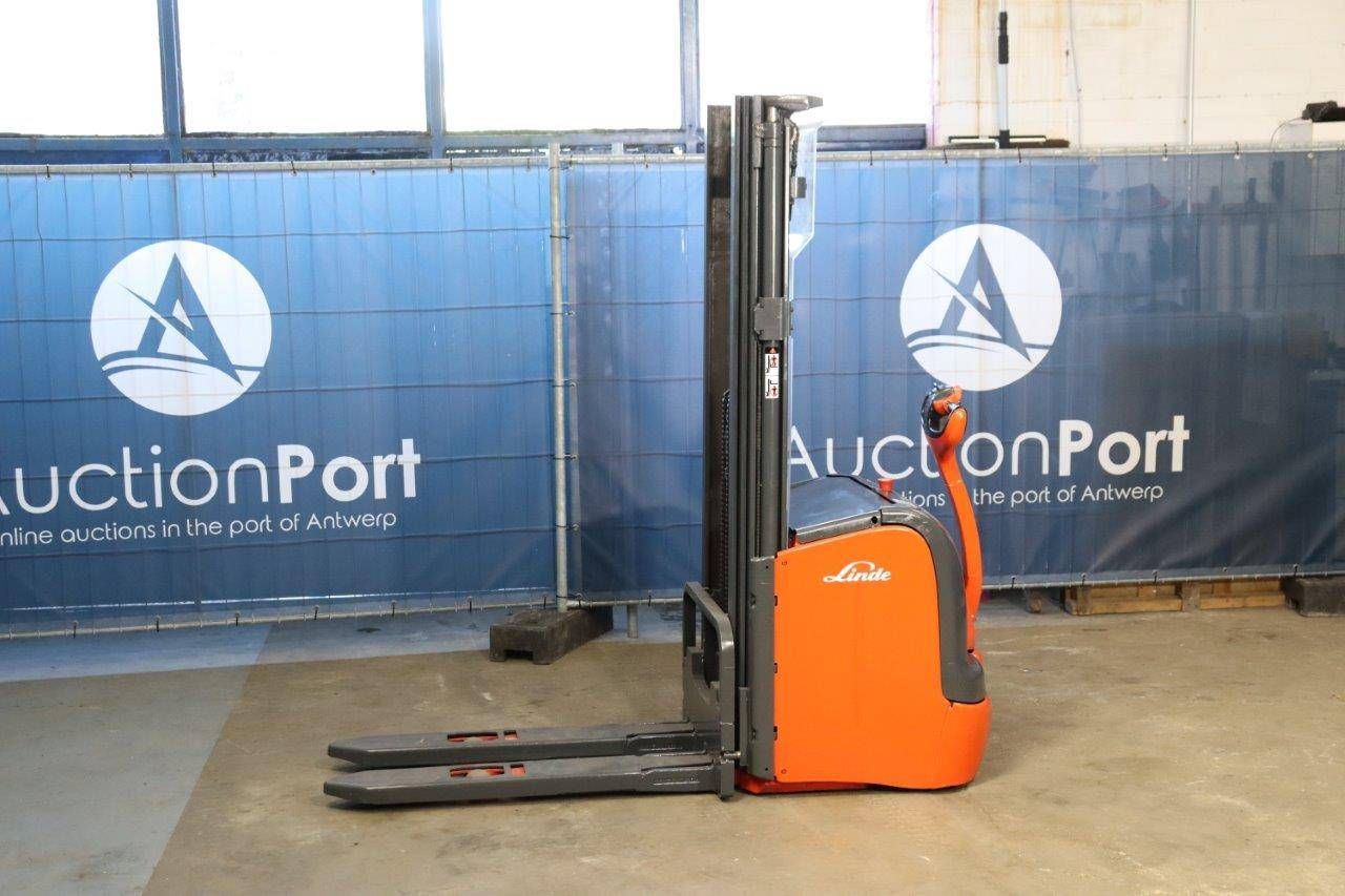Stacker Linde L14 Electric 1400kg 4.8m 2011