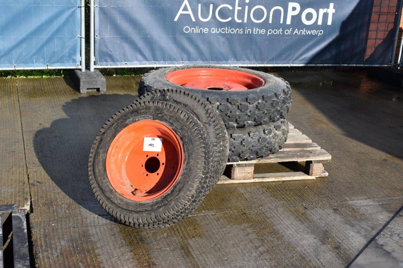 Set of rims with lawn tires for Kubota L1802