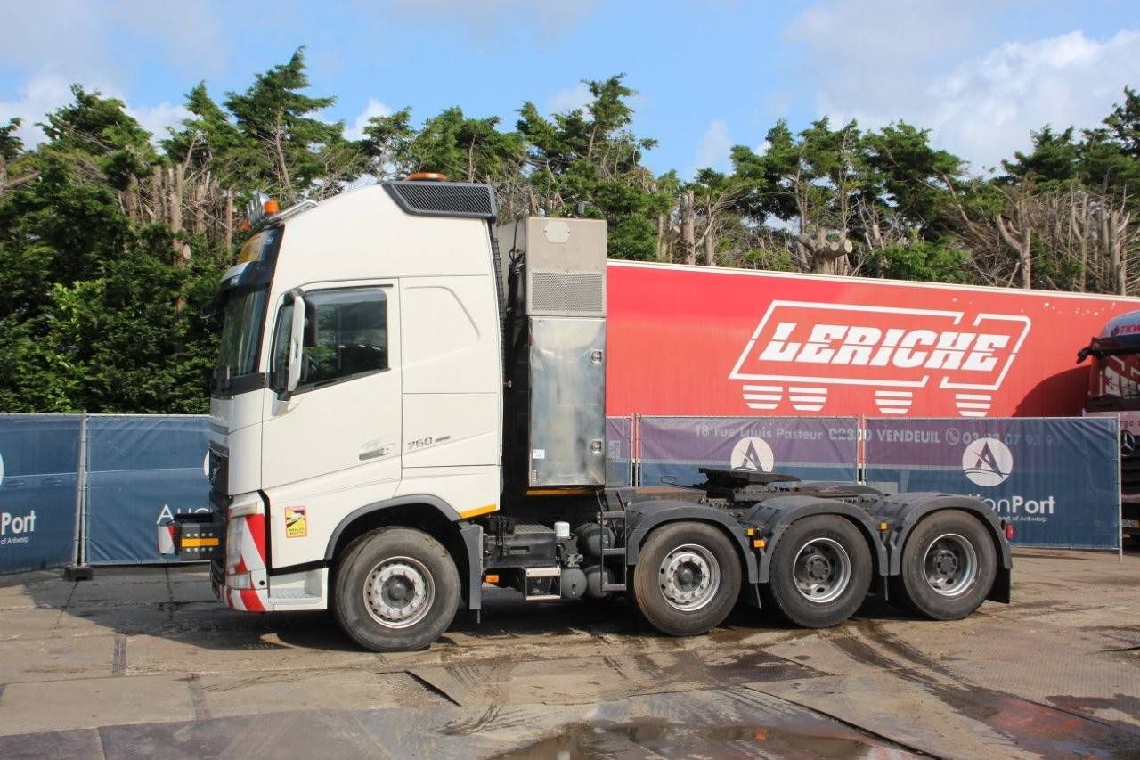 Chassis Cabin Volvo FH16 Diesel 2016