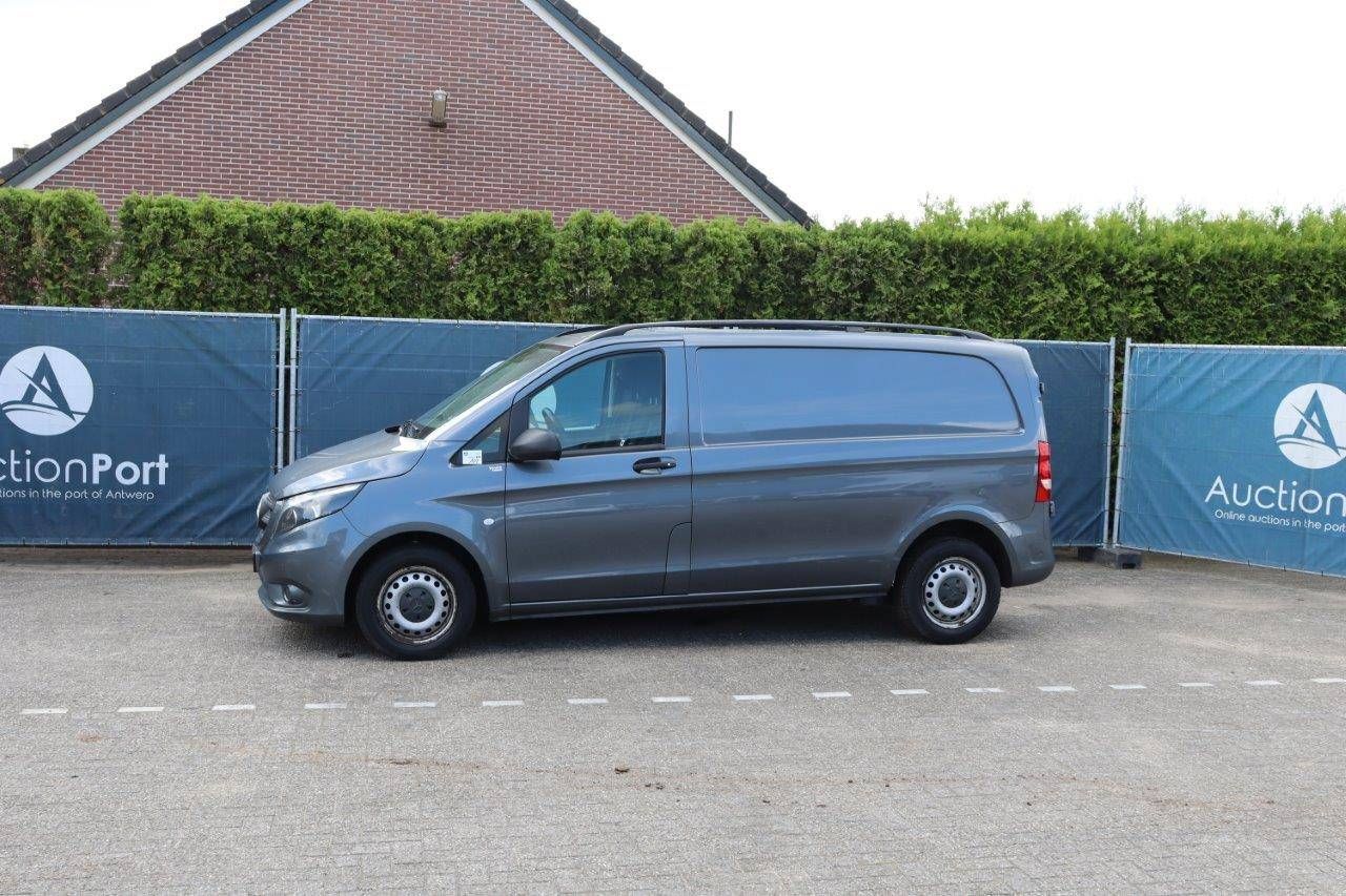 Mercedes-Benz Vito Diesel 114hp 2017 Van