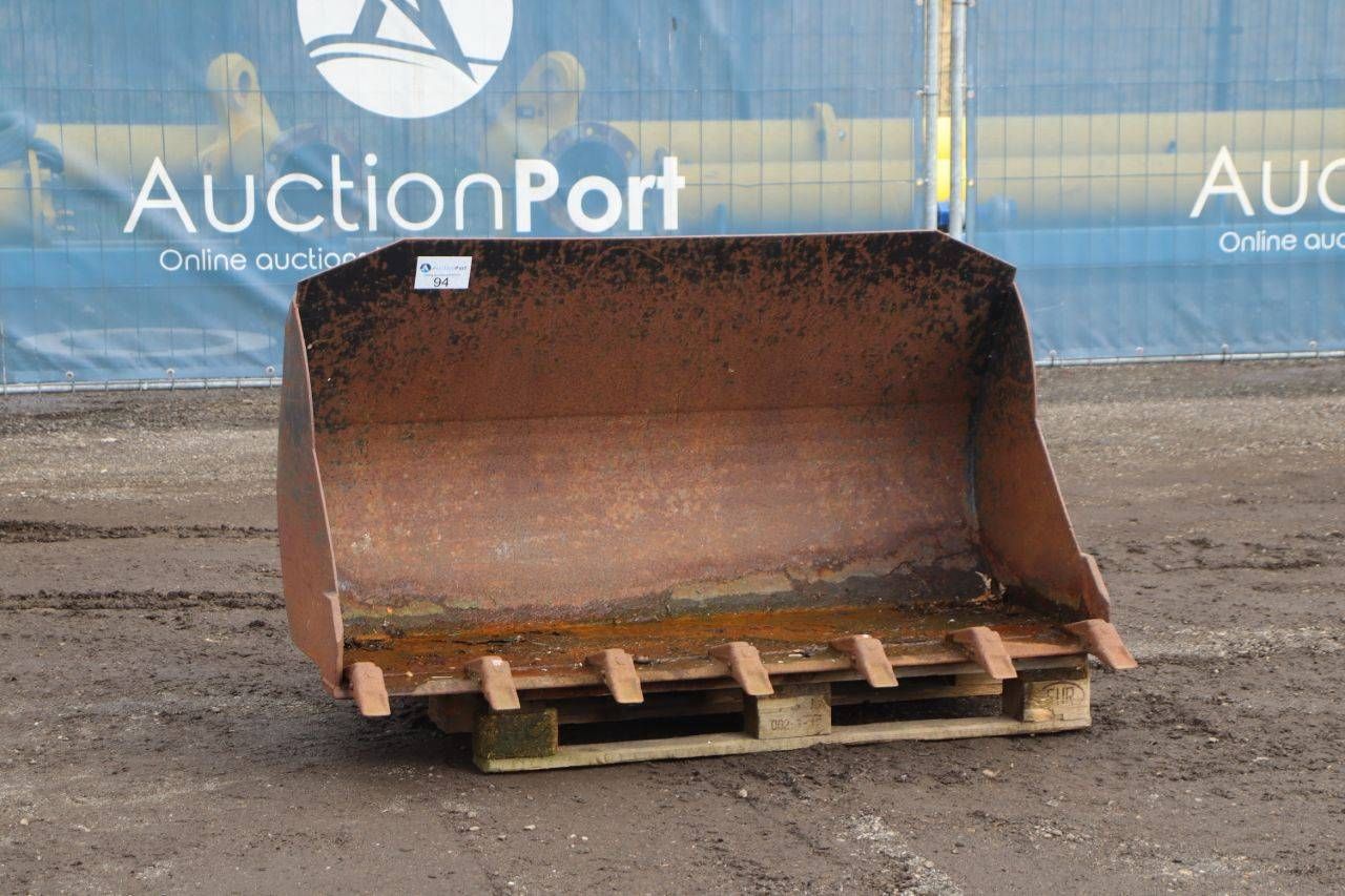 Excavator bucket