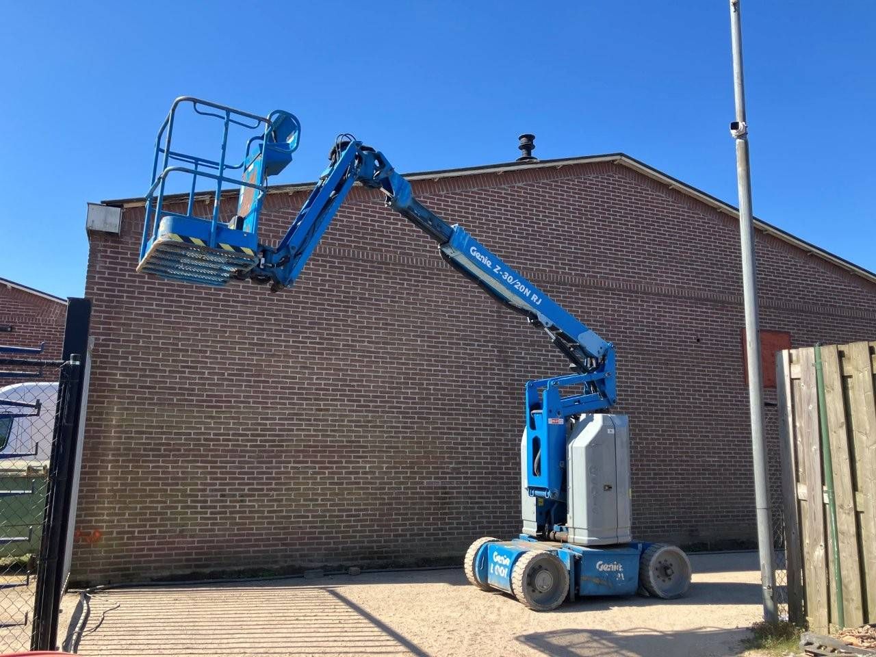 Genie Z30/20N Electric 11.2m Kink Arm Boom Lift 2008