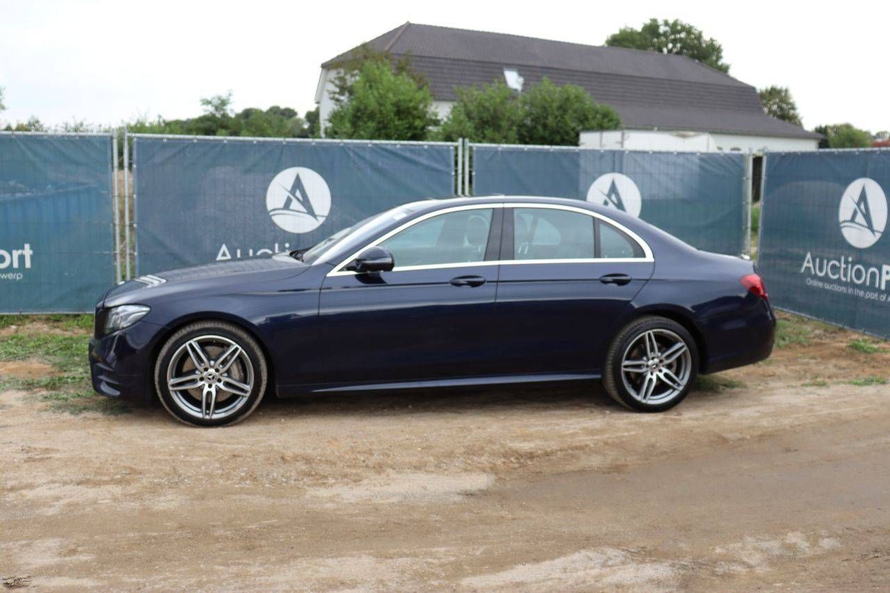 Passenger car Mercedes-Benz E400D 4MATIC Diesel 341hp 2018 (Margin)