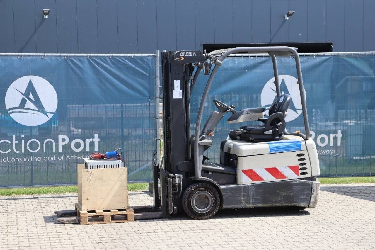 Forklift Crown SC4220-1.6 Electric 1600kg 4.37m 2009