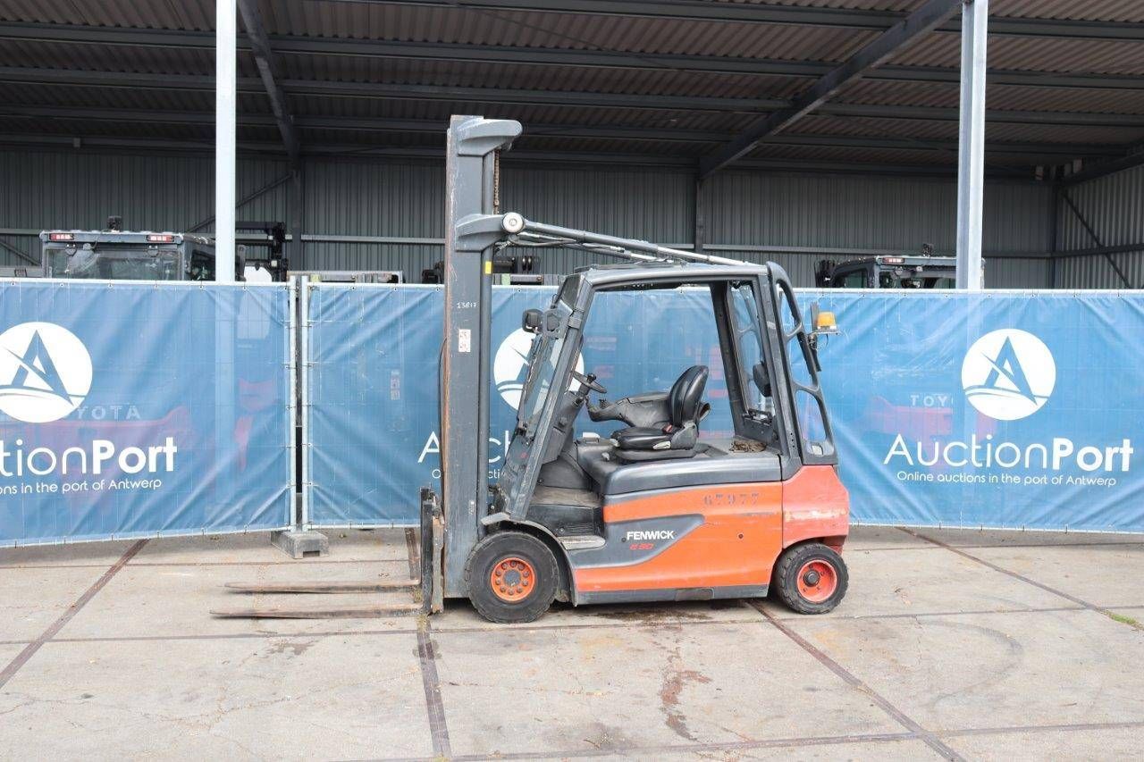 Forklift Linde E30L-01 Electric 3000kg 7m 2016