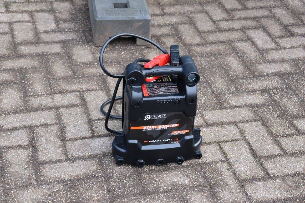 Jump starter Stahltech Start Booster Professional