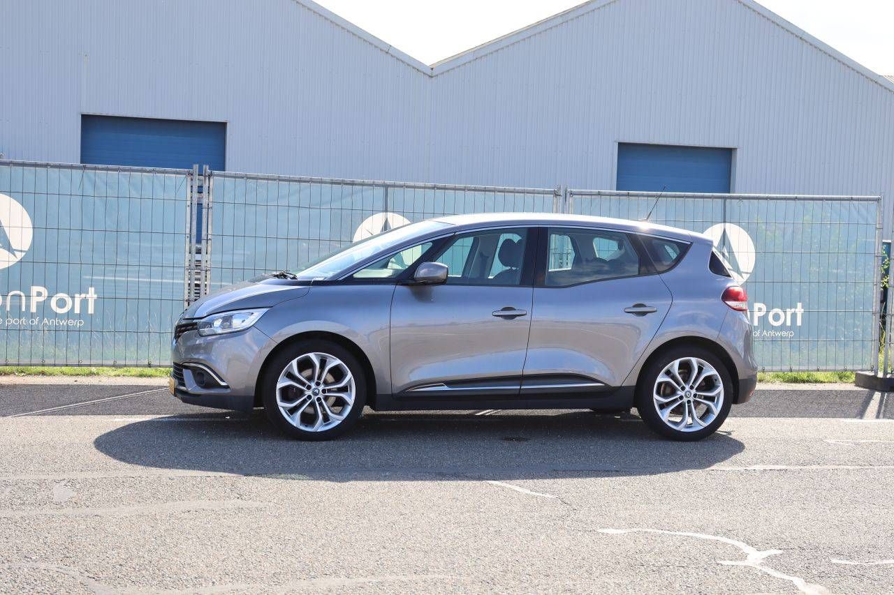Renault Scenic Petrol 140hp Passenger Car 2018
