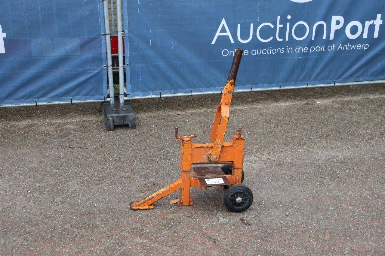 Stone cutter