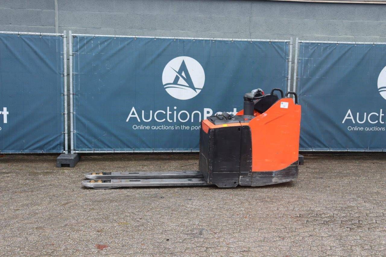 Pallet truck BT LPE250 Electric 2500kg 2016