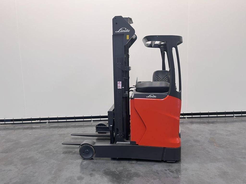 Reach truck Linde R16-01 Electric 1600kg