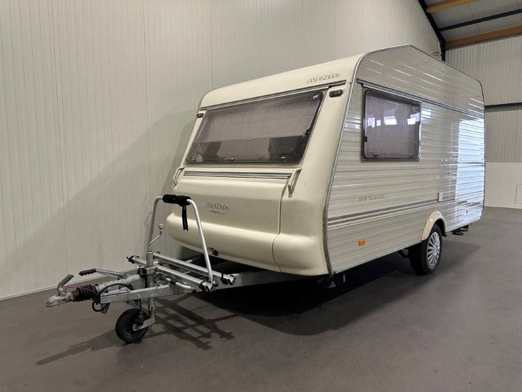 Caravan Avento 395 TL Deluxe, Gran Turismo 1995 (Margin)