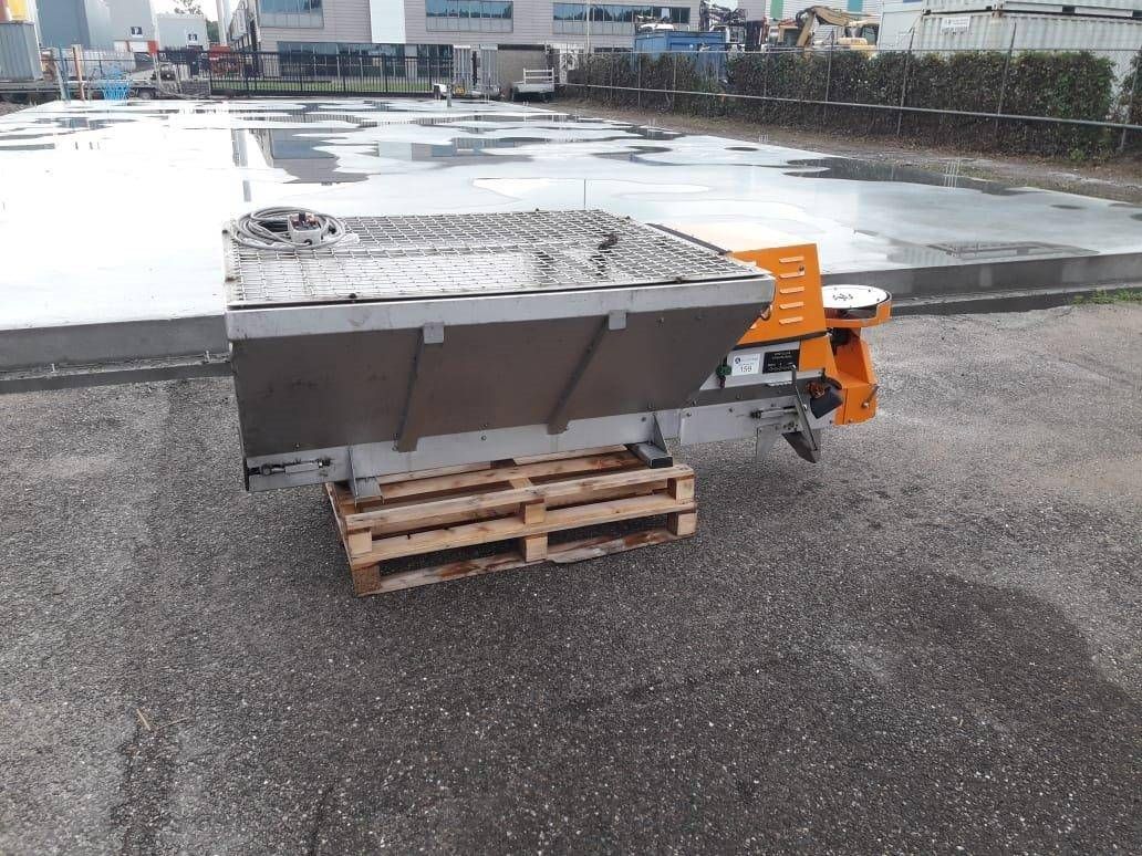 Salt spreader Jongerius 650M 