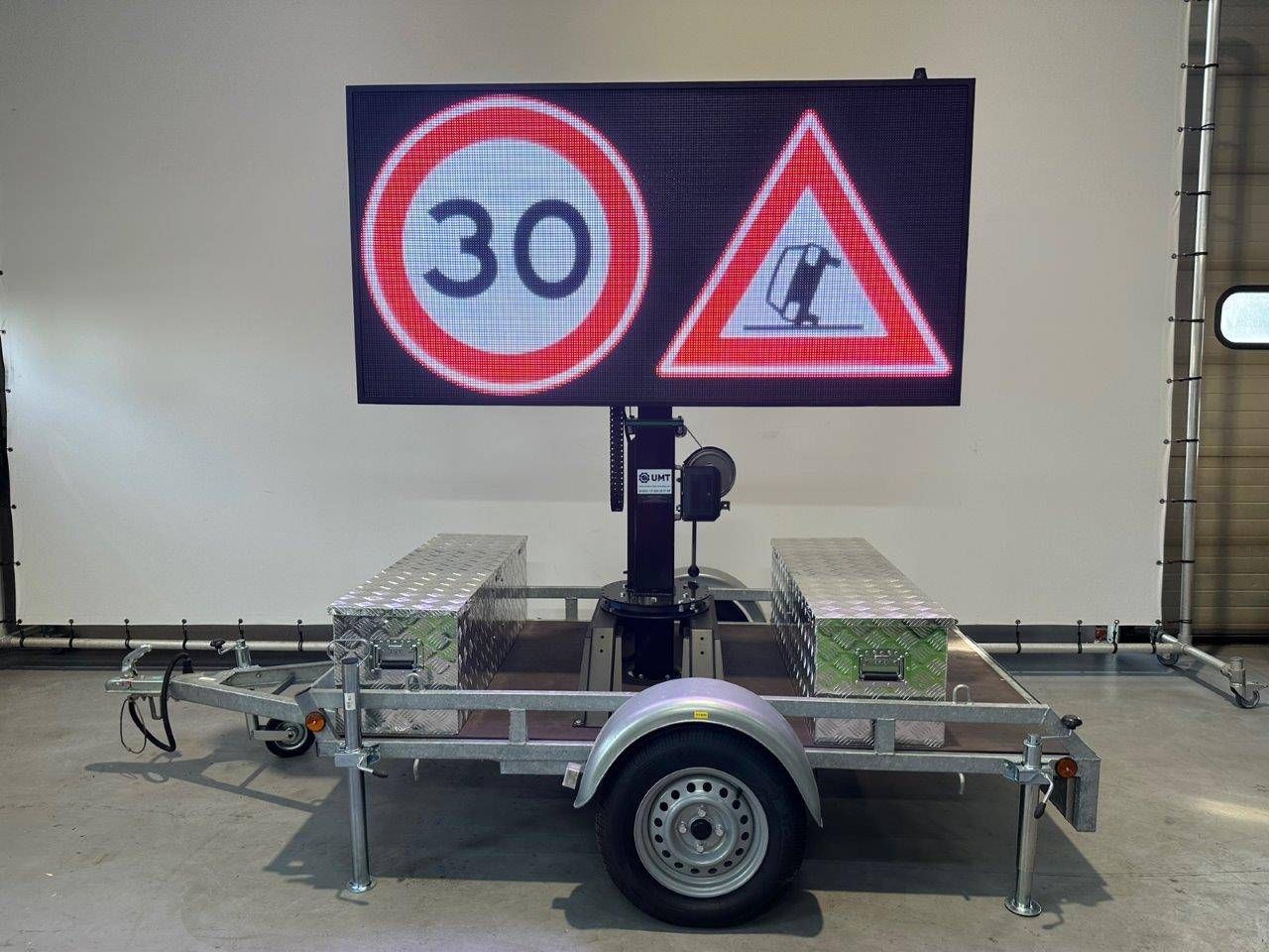 Mobile LED Display System Viplex Electric 2023 New on a trailer