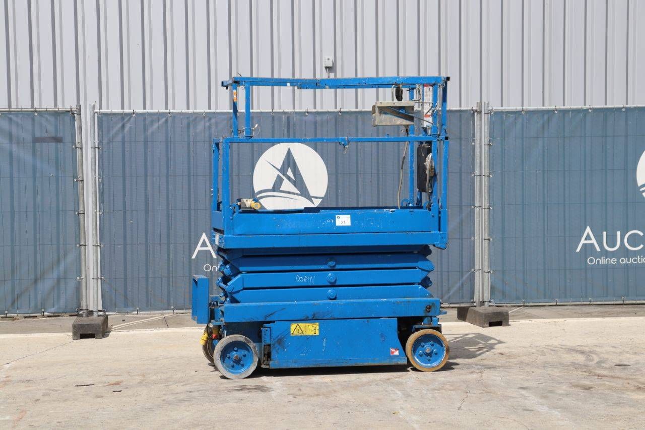 Scissor Lift Skyjack SJ III-3219 Electric 7.8m 2012