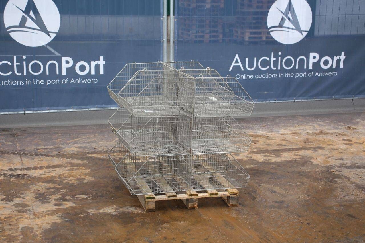 Metal wire baskets