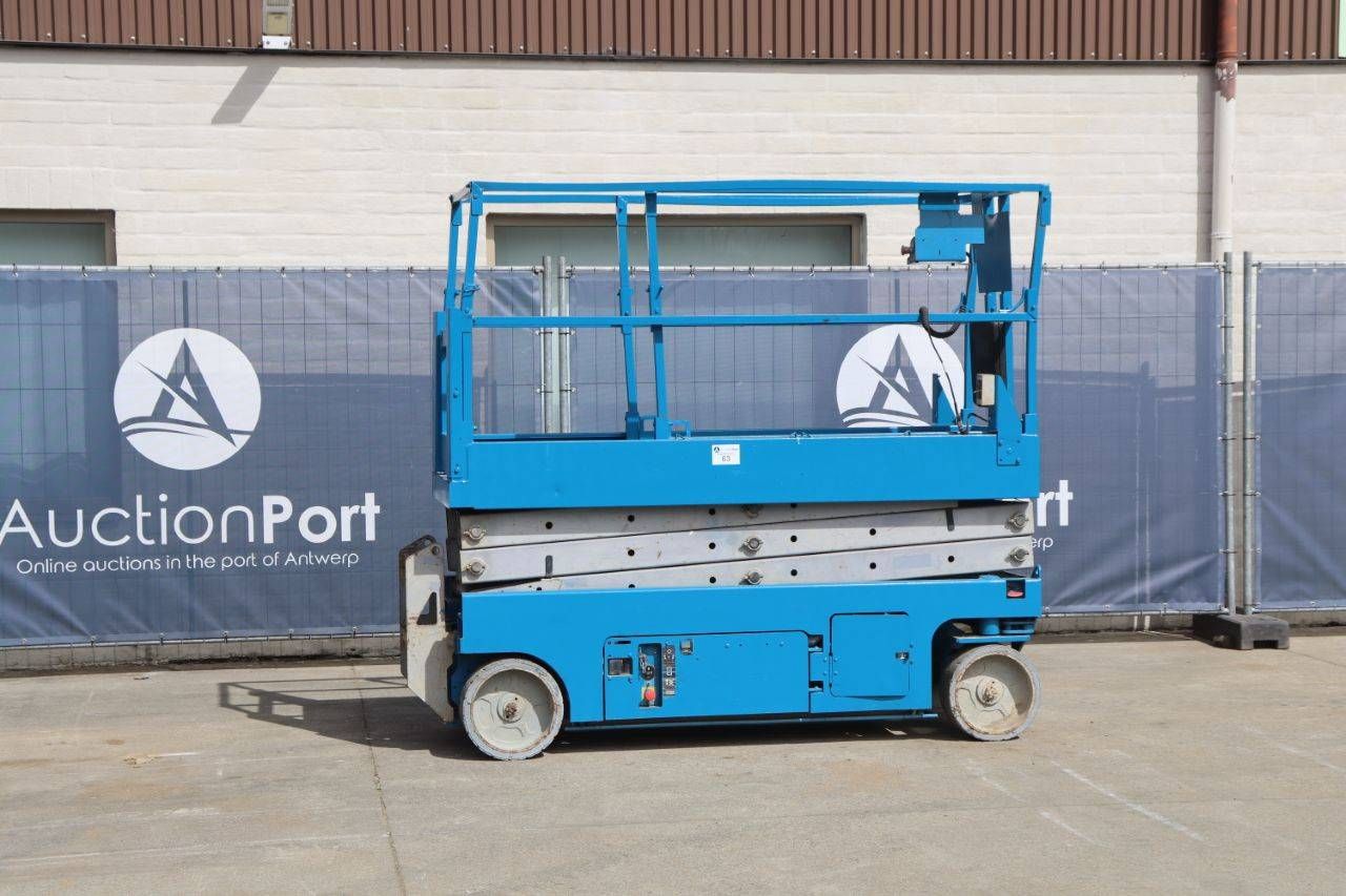 Scissor lift Genie GS-2032 Electric 8m 2008
