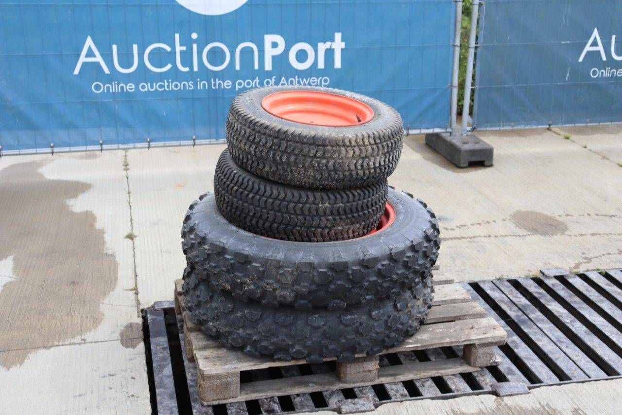 Party tires Bridgestone 28x8.50-15 4 pieces (Margin)