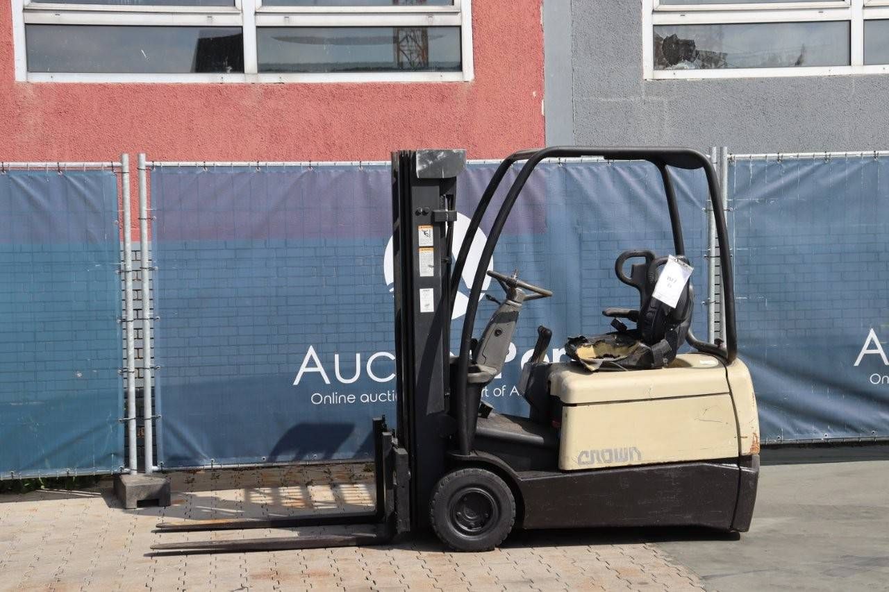 Forklift Crown SC3016 Electric 1400kg 4.3m 1998