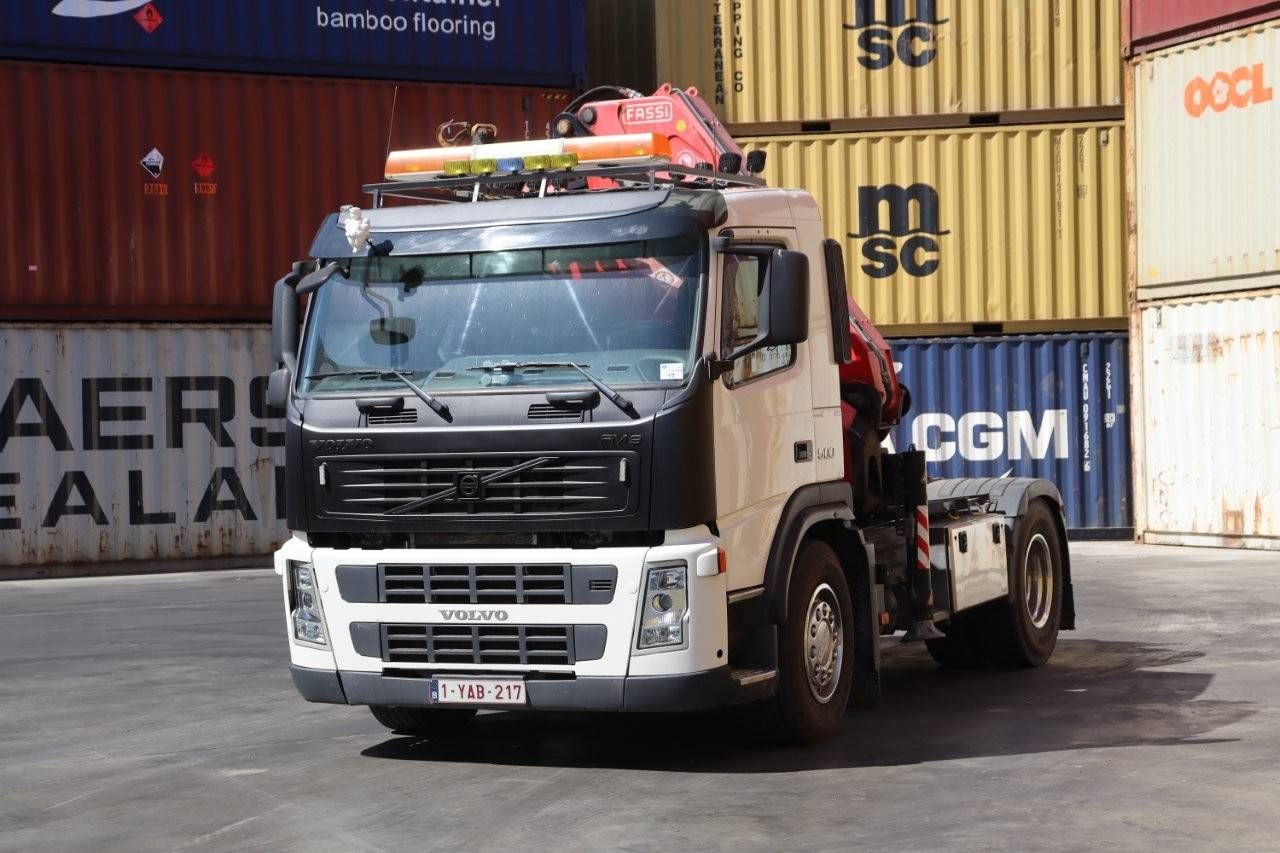 Crane truck Volvo FMFH E4 Diesel 2009