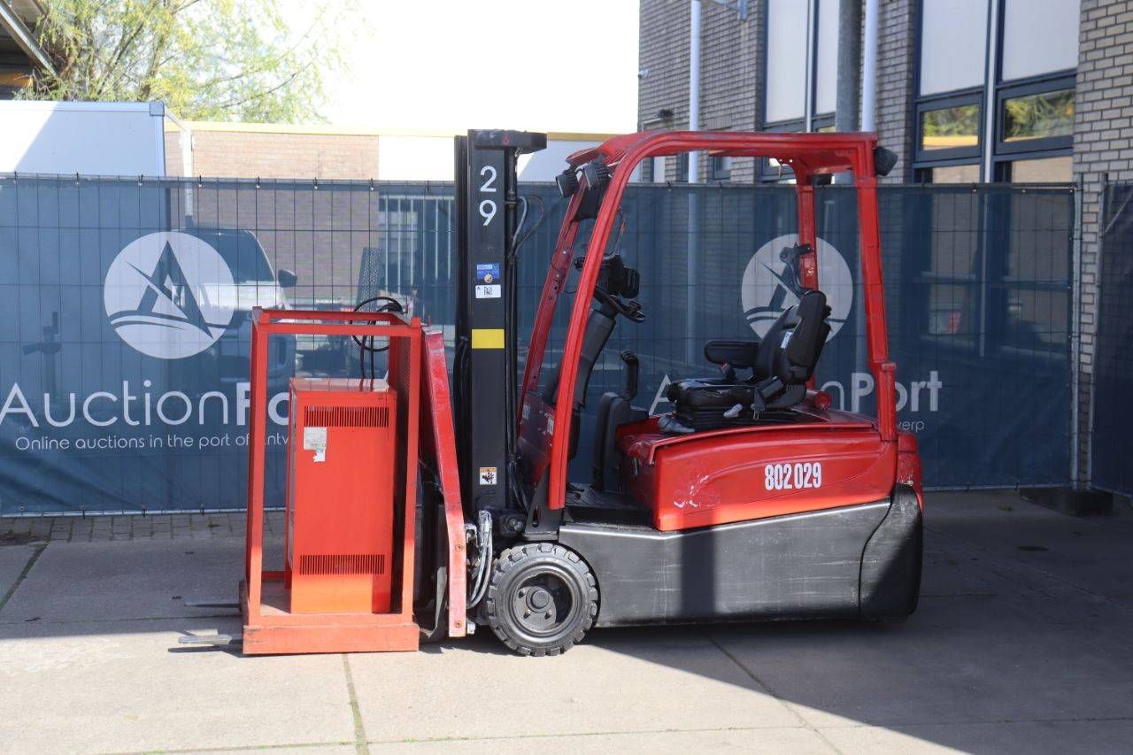 Hyster J2.0XNT Electric Forklift 2000kg 3.21m 2011