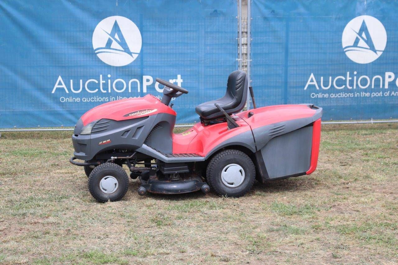Riding mower Castelgarden XT180HD Petrol 17.5hp 2006