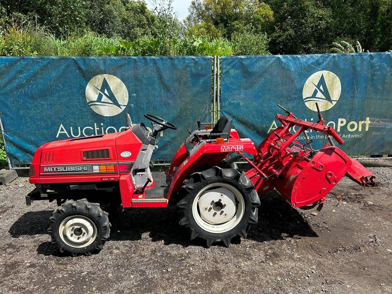 Mini tractor Mitsubitshi MT15 Diesel 15hp with Mill