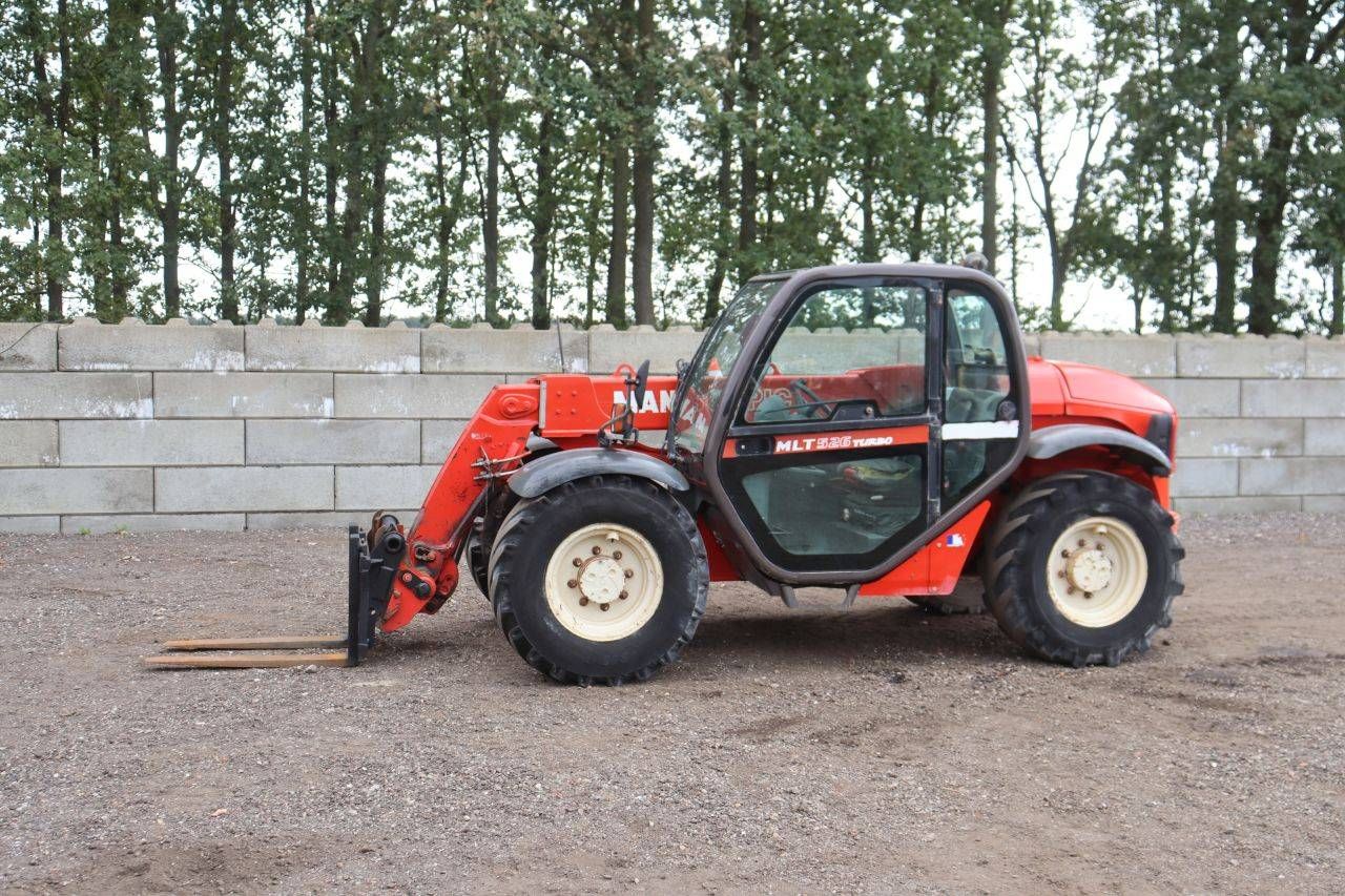 Sollevatore telescopico Manitou MLT 526 Turbo Compact Diesel 71,6 kW 2001