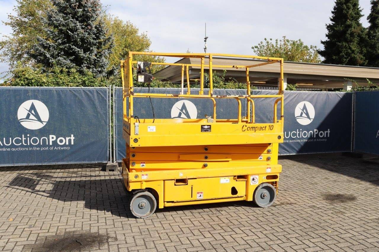 Scissor lift Haulotte Compact 10 Electric 10m 2008