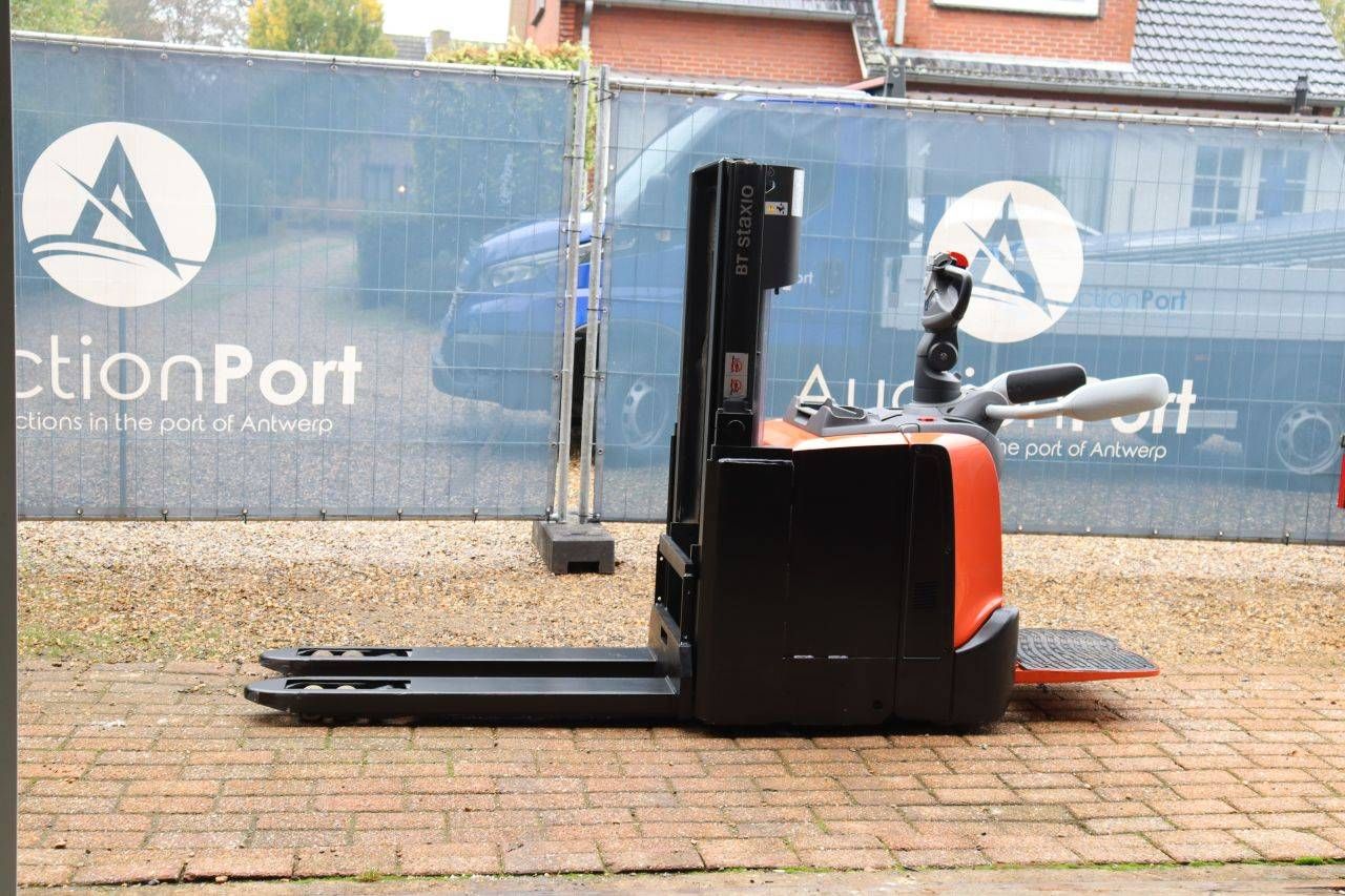 Toyota SPE200DN Electric Stacker 1000kg 2.1m 2020