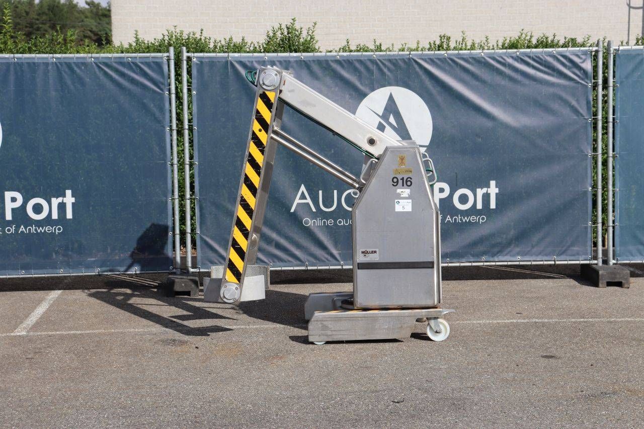 Unità mobile di sollevamento e ribaltamento Müller 75/4-S5/8 250 kg 1990