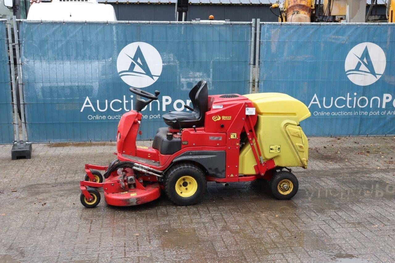 Riding mower Gianni Ferrari GTS200 Petrol 20hp