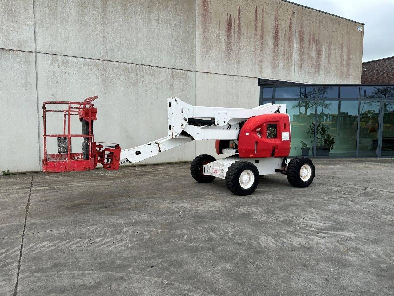 JLG 450A Diesel Articulated Boom Lift 15.72m